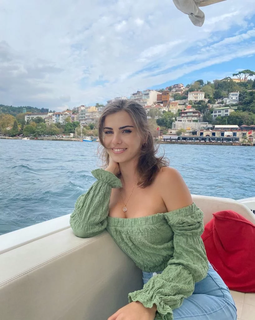 Esma Soysal Kimdir? 9 esma soysal 8