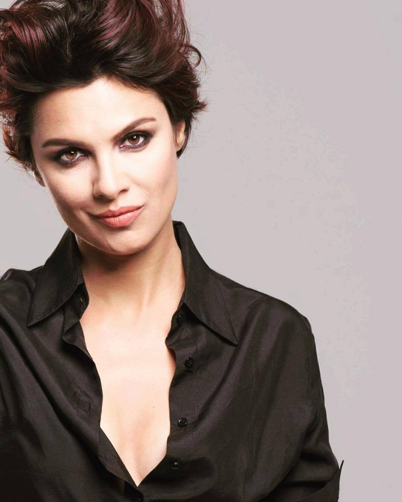 Feride Çetin Kimdir? 15 feride cetin 14