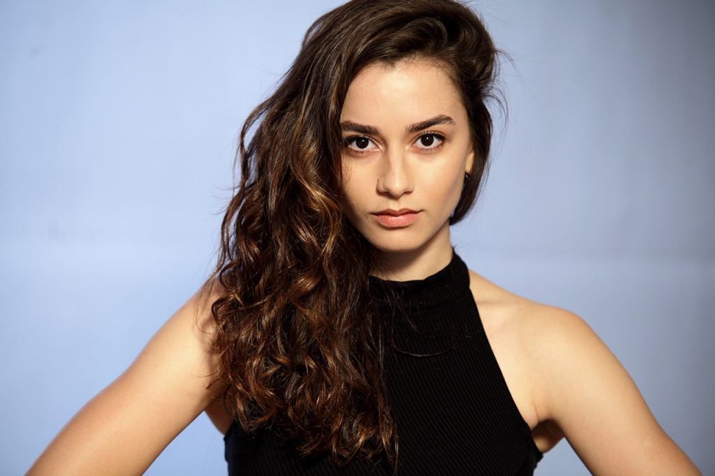 Ece Yaşar Kimdir? 3 ece yasar 2