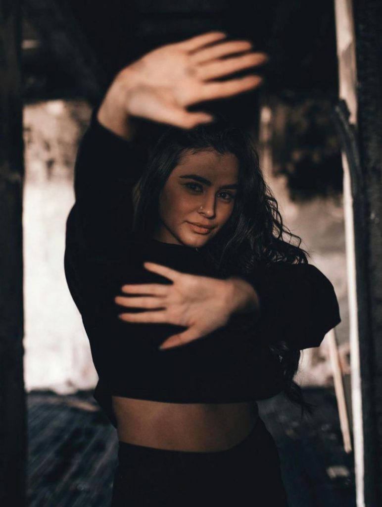 Hazal Çağlar Kimdir? 6 hazal caglar 5