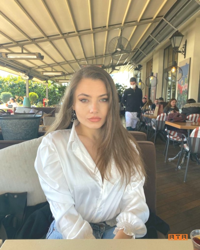 Ece Baliç Kimdir? 2 ece balic 1