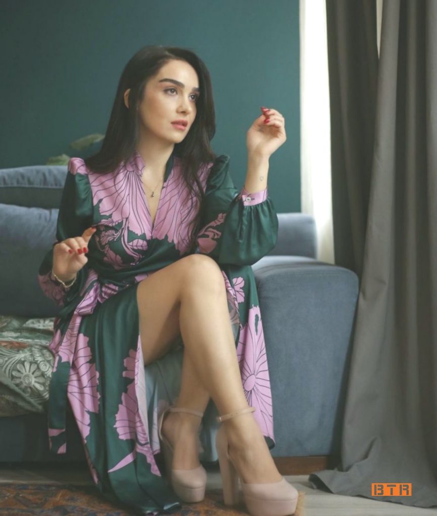 Hande Kaptan Kimdir? 17 hande kaptan 16