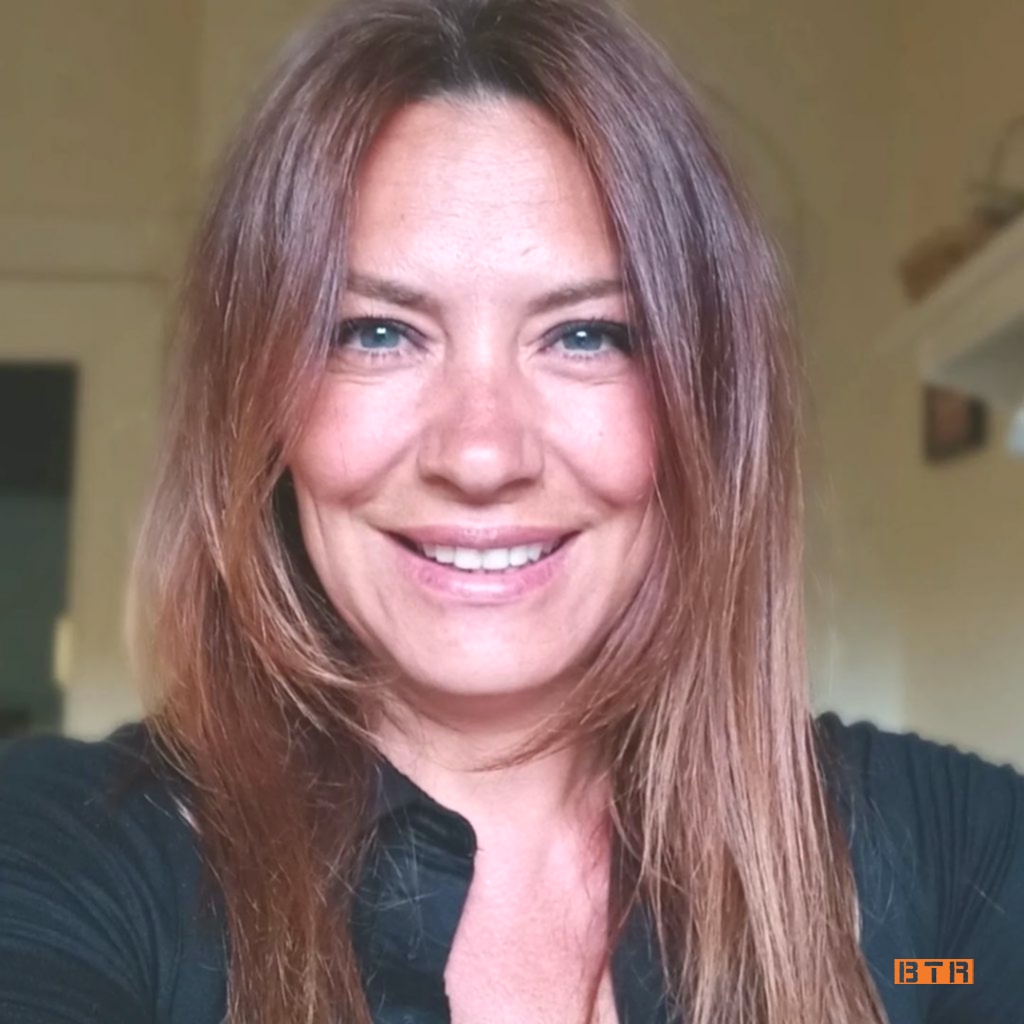Ebru Aykaç Kimdir? 4 ebru aykac 3