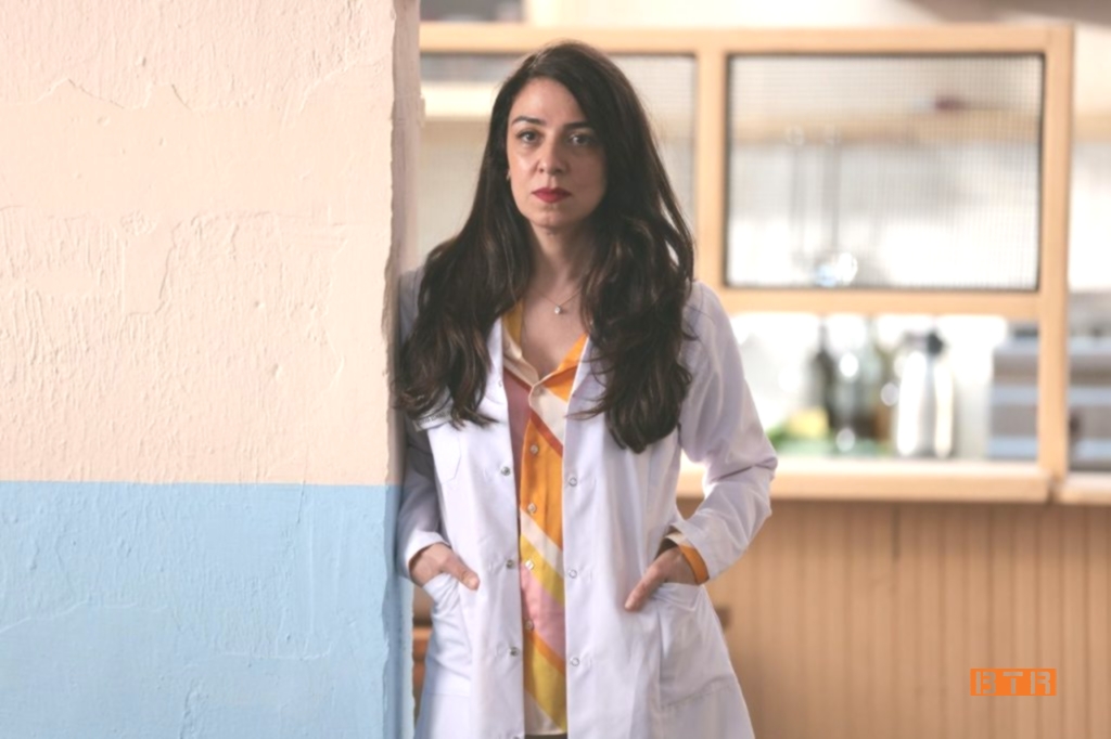Esra Bezen Bilgin Kimdir? 3 esra bezen bilgin 2