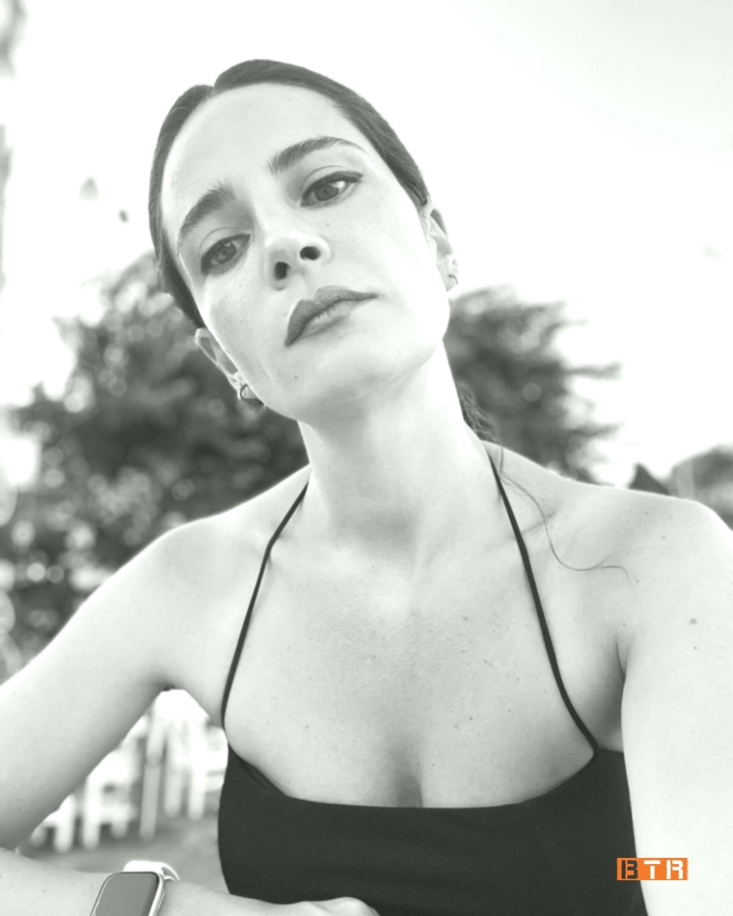 Esra Şengünalp Kimdir? 12 esra sengunalp 11