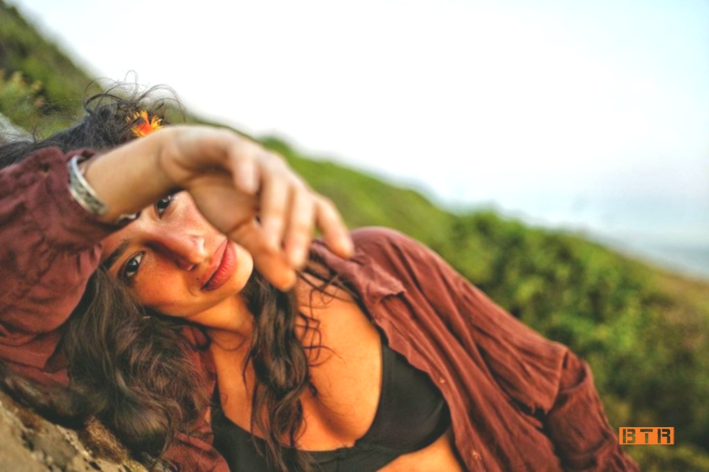Elif Korkmaz Kimdir? 7 elif korkmaz 6