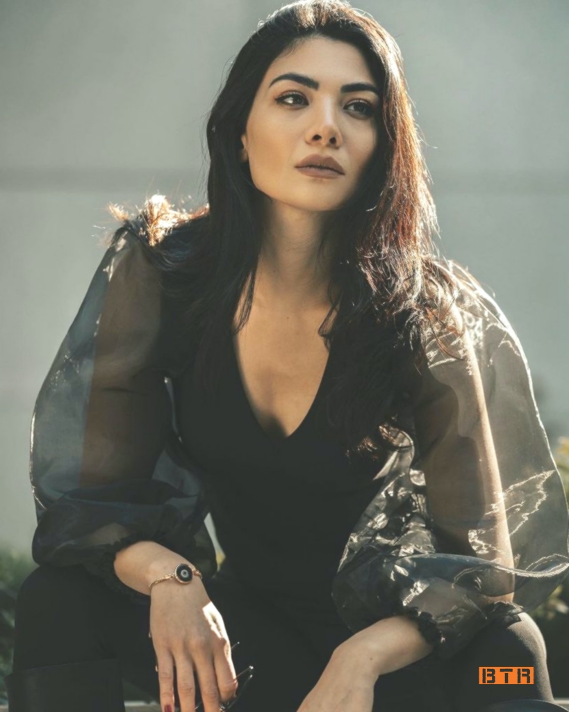 Esma Yeşim Gül Kimdir? 9 esma yesim gul 8