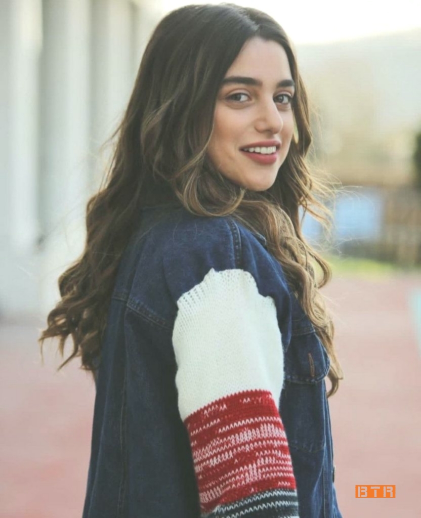 damlasu ikizoglu 4