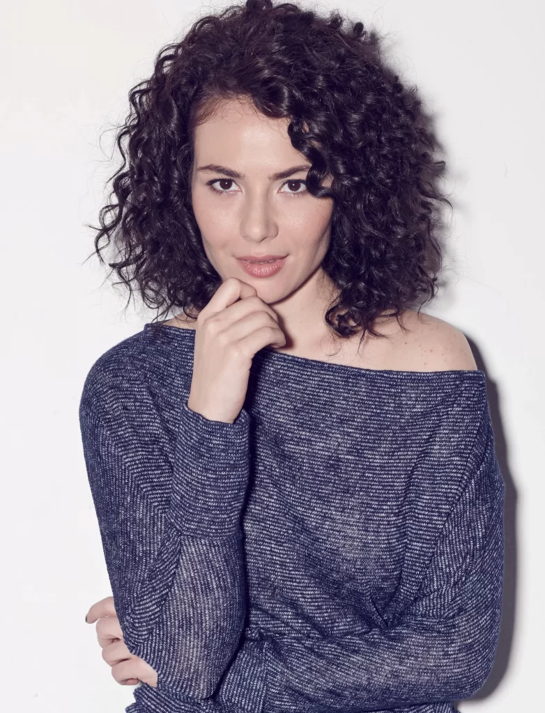 acelya devrim yilhan 1