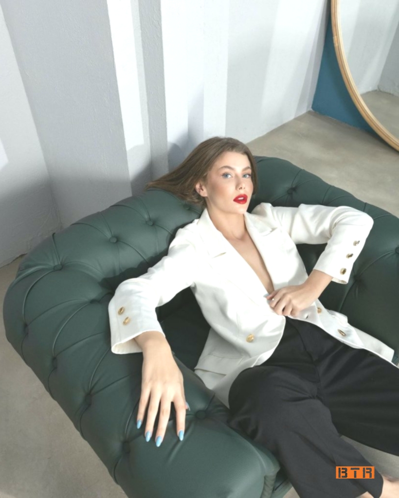 aylin vezioglu 11 1